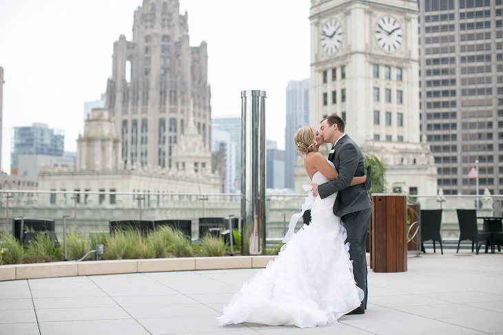 Adler-Planetarium-Chicago-Wedding-by-Christy-Tyler-Photography_0024(pp_w730_h487)